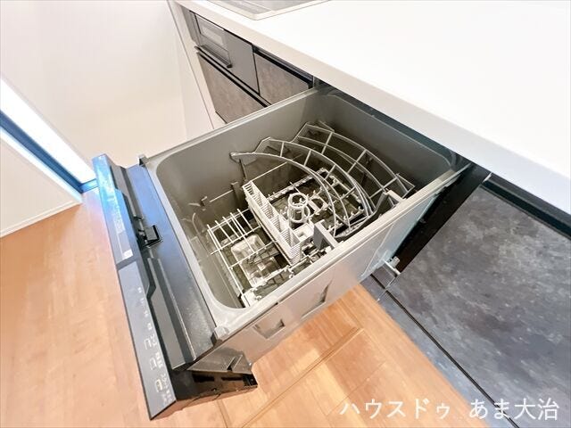 家事もはかどる食洗器付きキッチン。