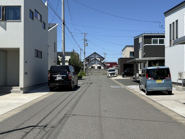 現地(2026年7月)撮影
◎本日案内可能◎
完成済みですので、ごゆっくりご内覧いただけます。お気軽にお問い合わせくださいませ♪
