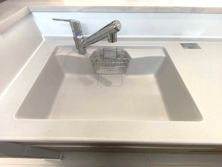 お手入れしやすいすっきりとしたキッチンシンクです