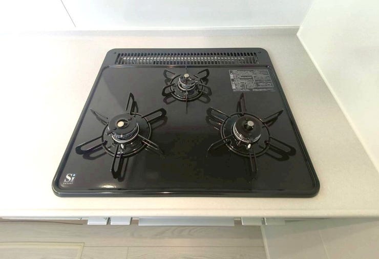 効率よくお料理ができる3口コンロです