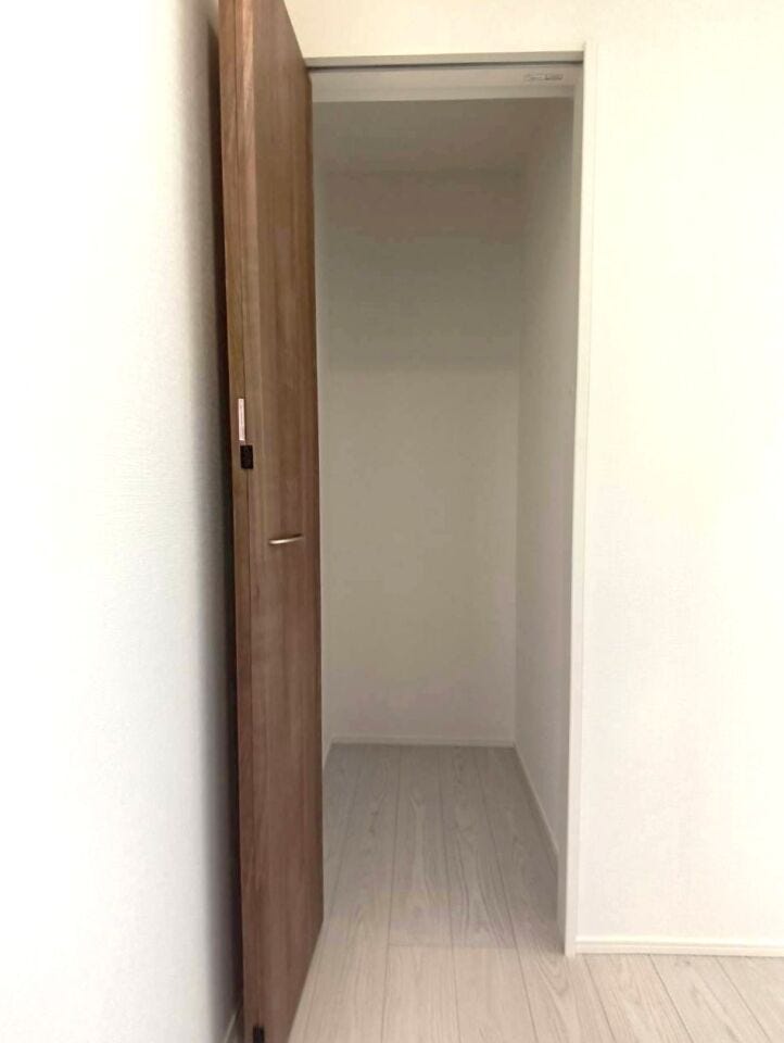 各部屋に収納スペースがあるため物が散らかる心配もありません