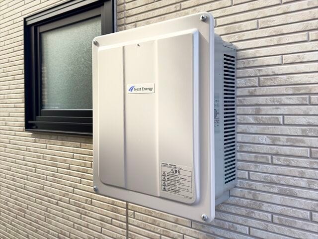 太陽光発電:電気代を節約できるだけでなく、災害時の電気の供給にも利用できます。