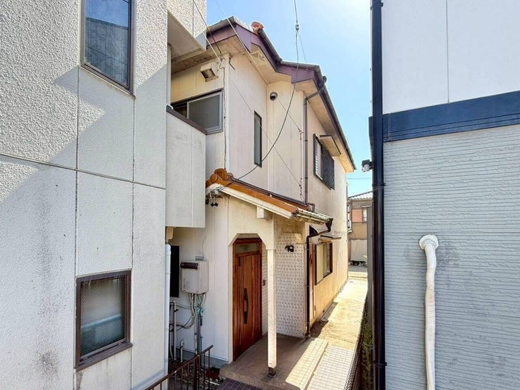 ◇外観写真◇
2026年3月にリフォーム完了しました♪居住空間広く大家族・2世帯にもオススメです♪名鉄小牧線「味鋺」駅まで徒歩8分の好立地です♪