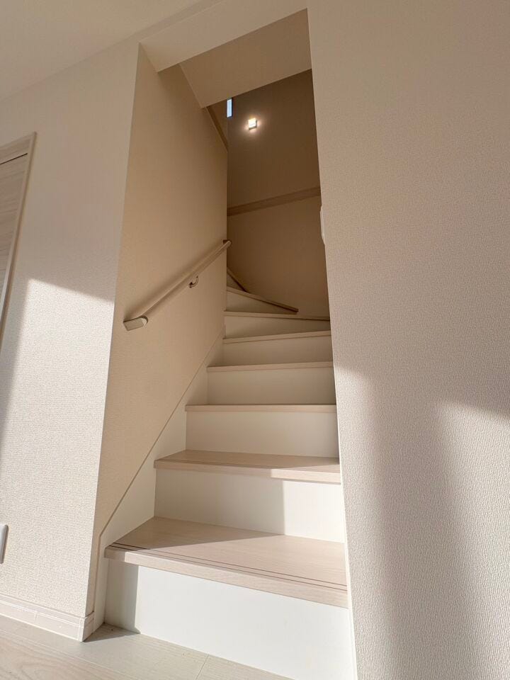 リビング階段により、自然と家族の会話も増えそう♪