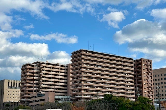 【外観】
与次郎の中心・県庁・九電近く!