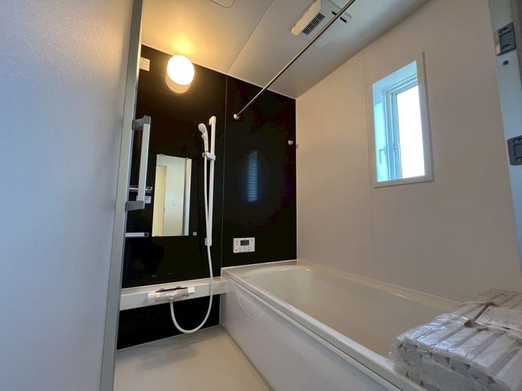 ~広めなバスタブで一日の疲れを癒す空間~