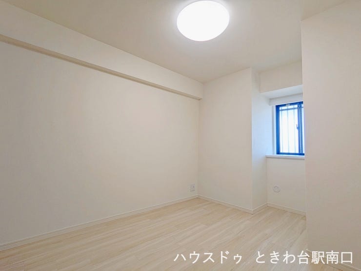 4.3帖のサービスルーム。子ども部屋や仕事部屋・趣味部屋など様々な用途で利用可能です。