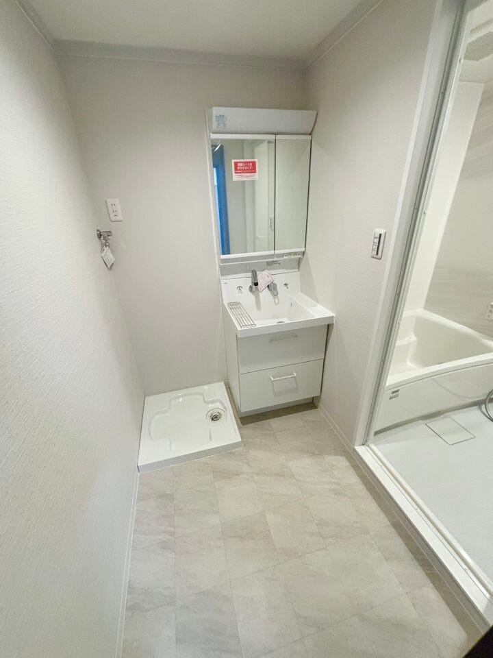 洗面スペースも広めにとっております!