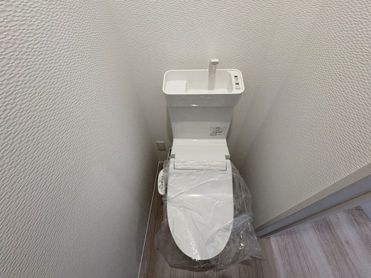 室内(2025年10月)撮影
◎本日案内可能◎
便利な手洗い付きのトイレです♪