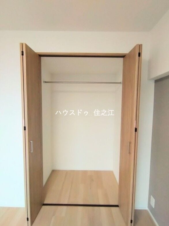 収納がございますのでお部屋の中がスッキリ片付きますよ