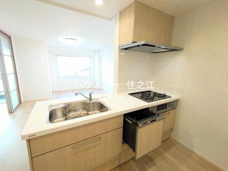 後片付けもラクラクな食洗機付です。忙しいママをサポート