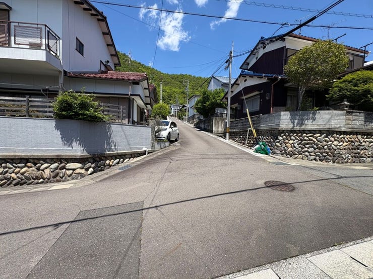 徒歩15分圏内に生活施設多数!!
お買い物なども楽にできますね!