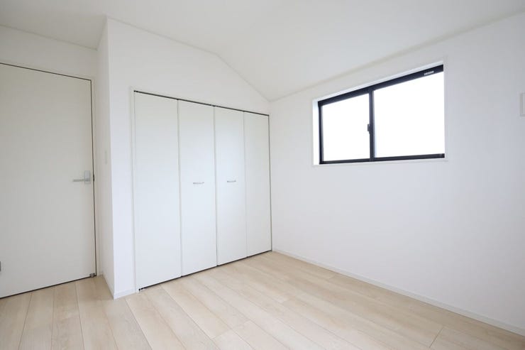 *北側5.2帖洋室*