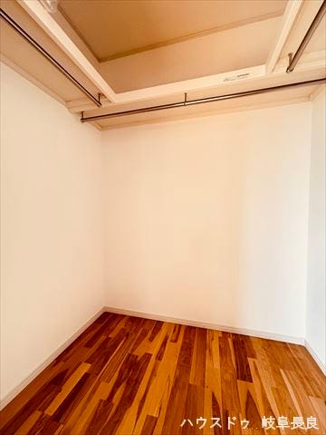 【2階7.5帖洋室】