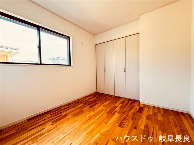 【2階4.6帖洋室】