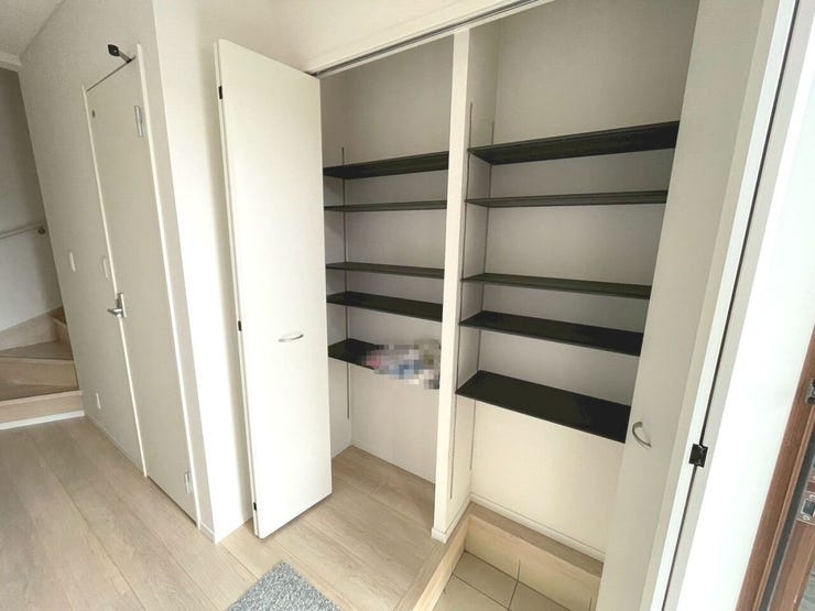 シューズボックス