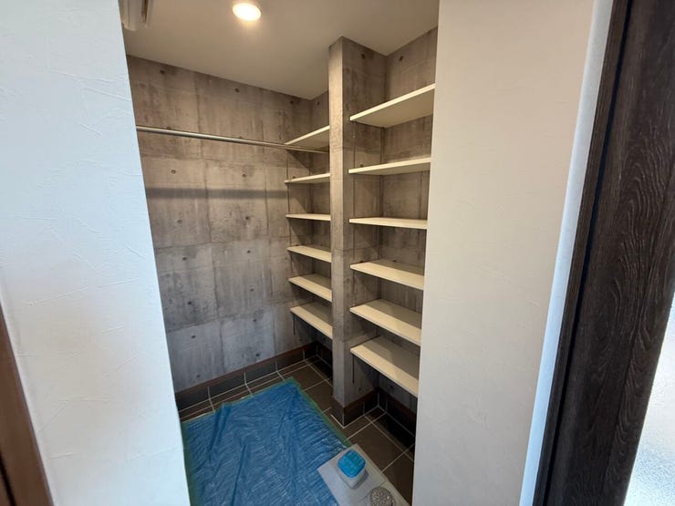 ■玄関■
大容量のシューズボックスは整理整頓の強力な味方♪靴をスマートに収納し、玄関を清潔でスタイリッシュに保ちます!快適な暮らしを演出し、忙しい朝もスムーズにスタートさせる、便利なアイテムです♪