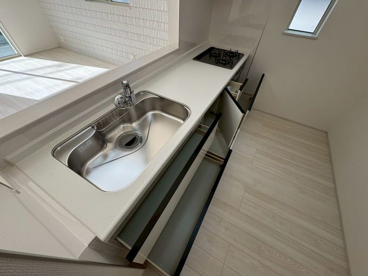 充実したキッチン収納