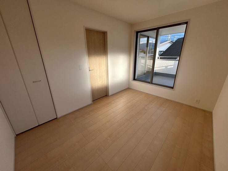 インナーバルコニーへは2部屋から出られます♪