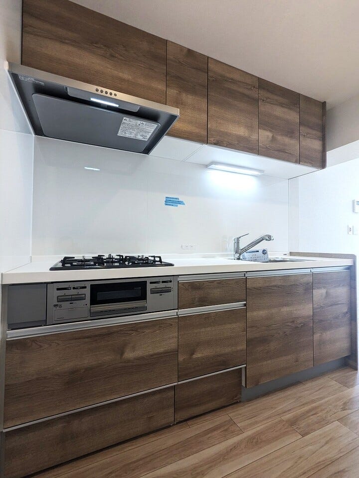 【キッチン】
新品のキッチンで料理を楽しんでください(^^♪