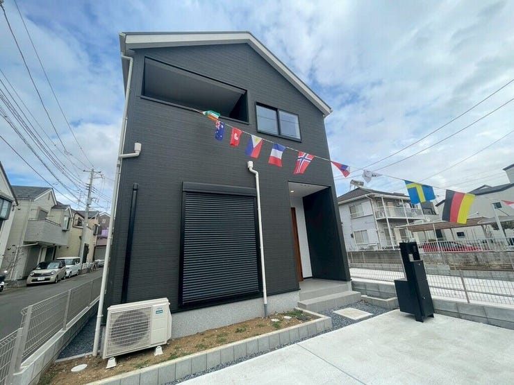 【Exterior】落ち着きのあるシンプルな外観で、長く愛せる住まいに仕上がっています。