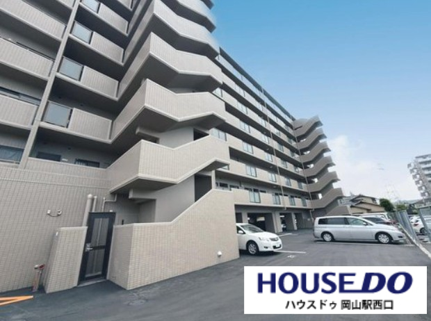 【外観】
◆令和8年2月中旬完了予定!新規リノベーション物件☆
◆オートロック有!
◆南東につき陽当り良好です♪