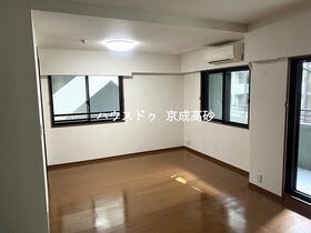 横浜市神奈川区子安通３丁目