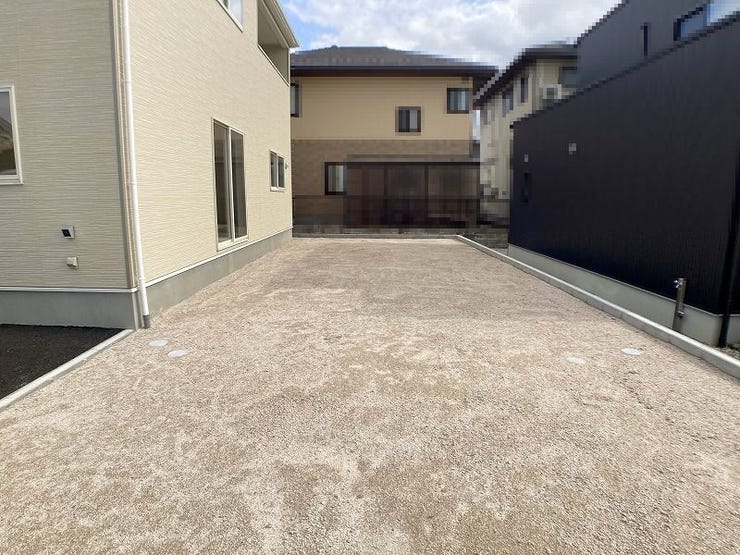 お子さまの遊び場として、家庭菜園として…楽しみ方いろいろ♪