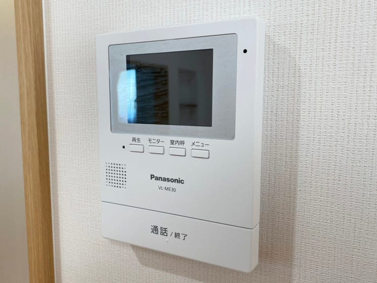 設備(2025年10月)撮影
◎本日案内可能◎
防犯面に配慮されたモニター付きインターホン。お子様の留守番時でも安心ですね。