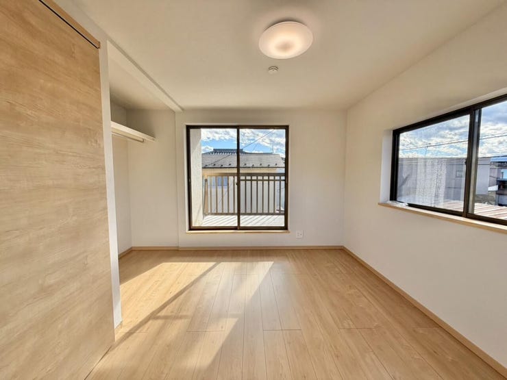 ●南西側6帖洋室●