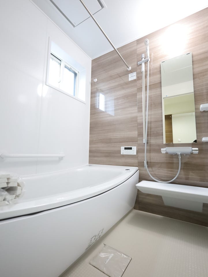 心と身体にやすらぎを与えてくれるバスルーム。毎日のバスタイムを贅沢に、豊かにしてくれます。