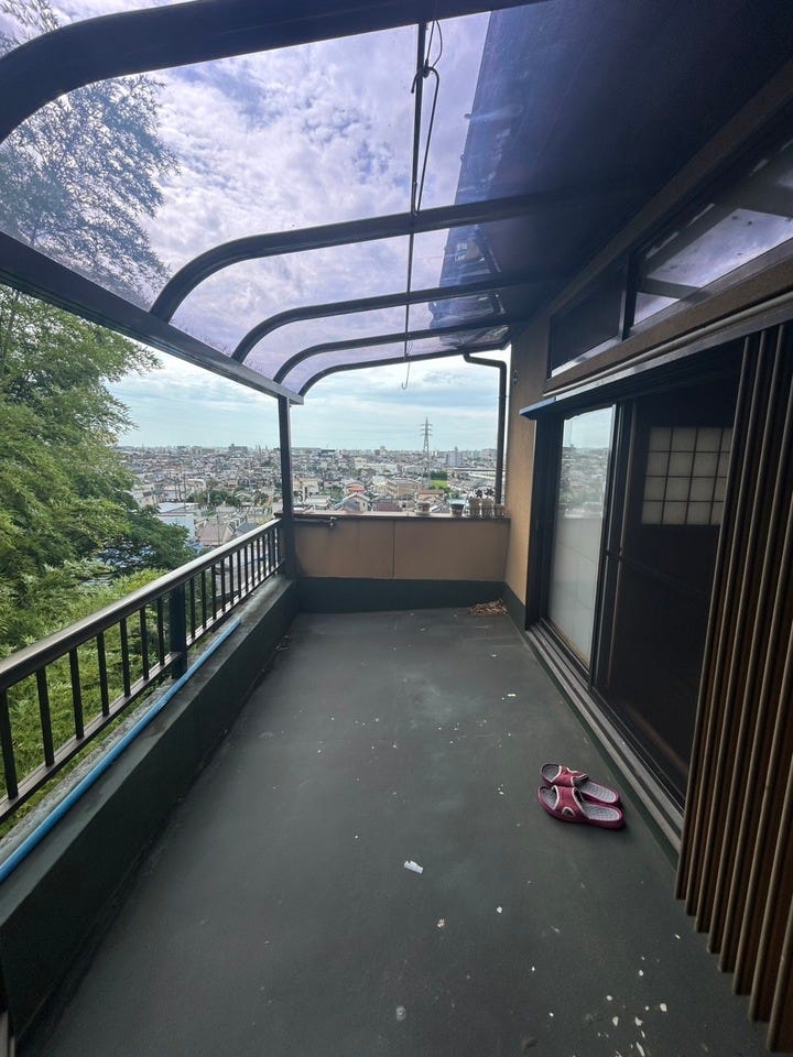 広々としたバルコニーで洗濯物を楽々♪