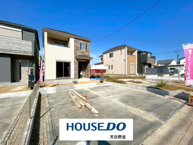 ■□J号棟□■
堂々完成!
内覧等をご希望の方は、お気軽にお問い合わせください♪