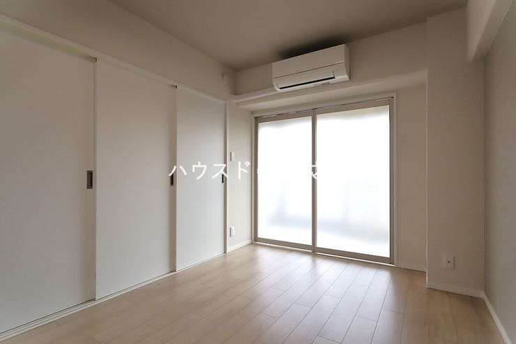 十分な広さが確保されております。主寝室やお子様のお部屋としてもおすすめ