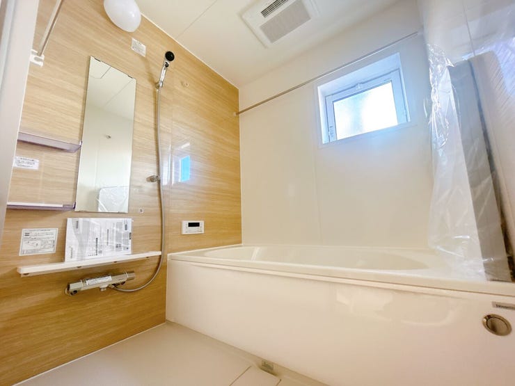 浴室暖房乾燥機能付き。
雨の日のお洗濯も安心です♪