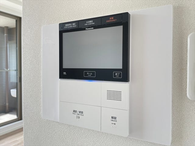 【モニター付きインターホン】