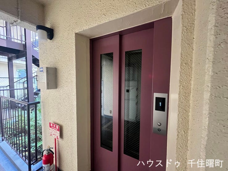 エレベーター完備で、重い荷物の持ち運びや日々の移動もスムーズに行えます。