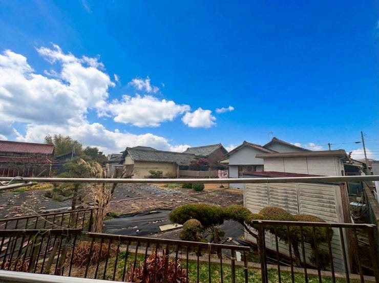 ◇眺望写真◇
周りに高い建物がありませんので、見晴らしも良く眺望良好です♪家からの眺望には暮らす人の心を和ませ、生活に潤いをもたらす重要な役割があります。