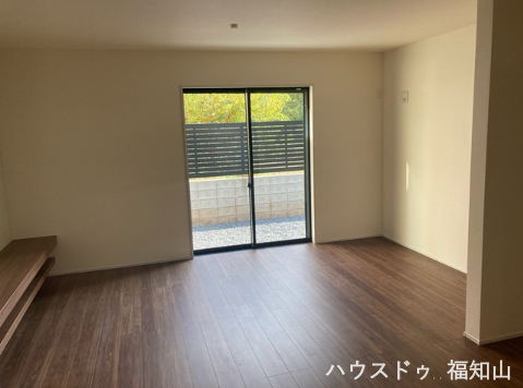 食事・くつろぎ・会話が自然と生まれる、家族の中心となるリビング。毎日の暮らしを豊かにする空間設計です。