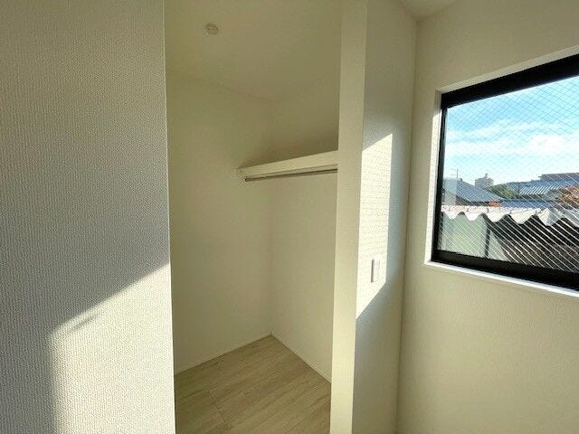 オープンタイプのWIC☆
毎日のお洋服選びが楽しくなりそうです♪