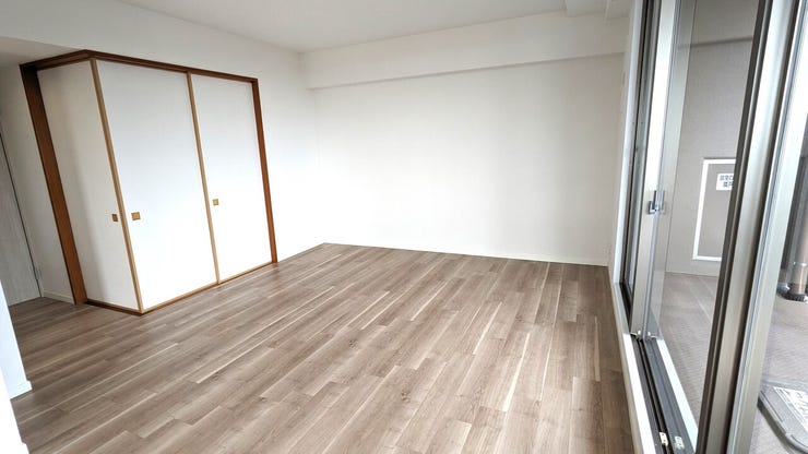 リビング:陽当たり良好