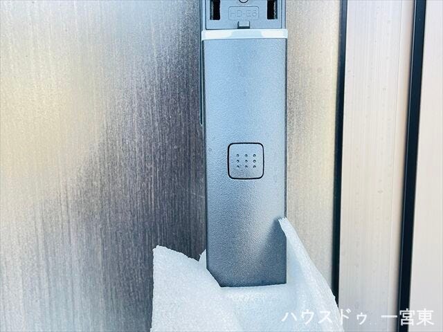 ≪スマートロック≫スマートフォンやカードキーで施錠・解錠ができるキーレスな生活。両手が荷物で塞がっていてもスムーズに入れます。