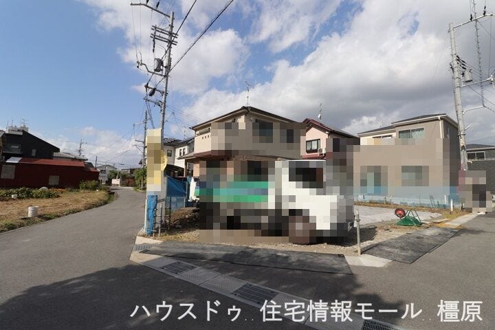 これから工事が始まりますので基礎や構造部分もしっかりご確認いただけます。現地と合わせてモデルルームも是非ご覧下さい。
(2025年11月11日撮影)