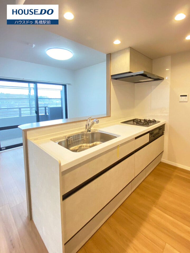 吊戸棚が無いため開放感があります!家族の動きも見ながら調理できますね