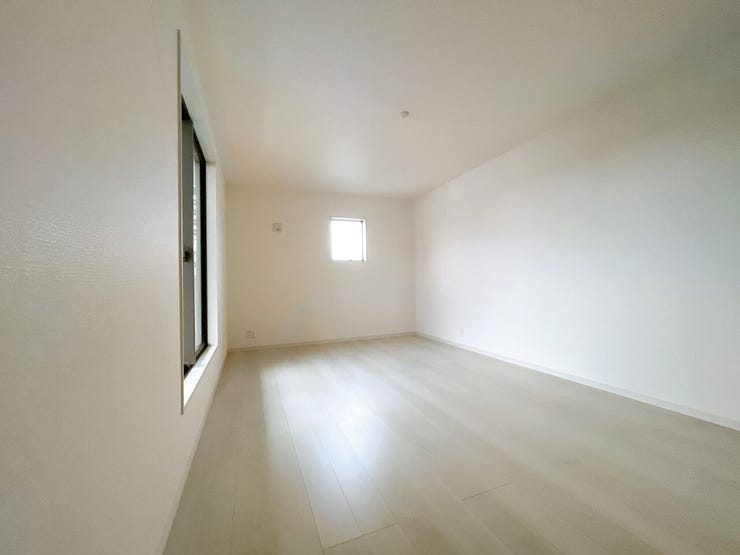 2面採光で風通しの良いお部屋です。