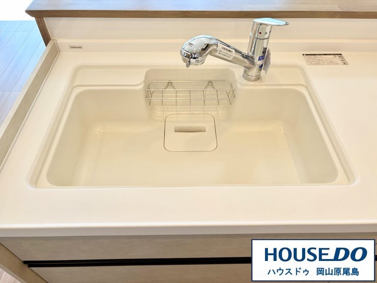 清潔感のあるシンクで毎日のお料理スペースを快適に♪