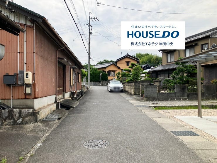 全面道路との高低差がなく、車や自転車の出入りもスムーズで日常も快適。建築時の設計プランも立てやすく、安心して住まいづくりが進められます