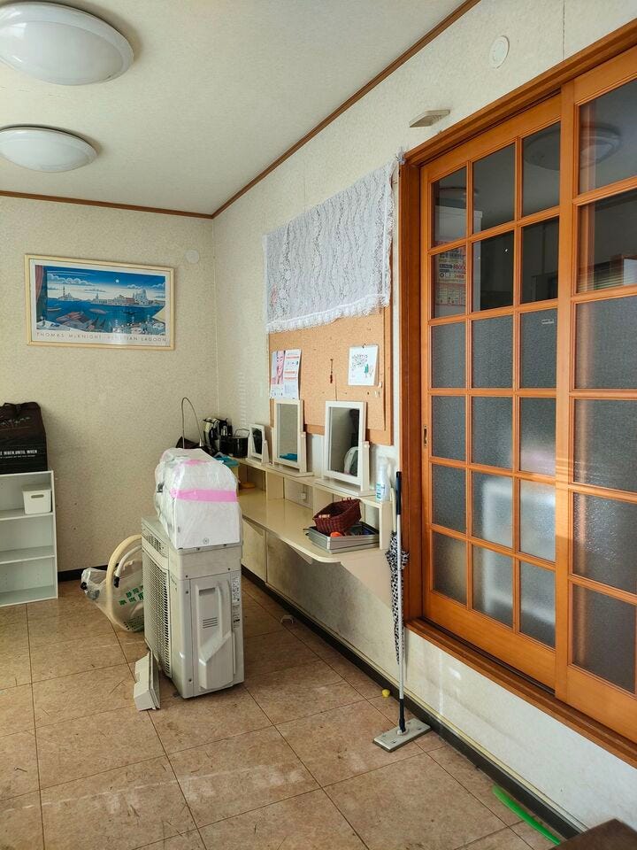 1F店舗スペース・・・「暮らしと仕事をシームレスに」 家事や休憩もスムーズに行える動線設計になっています♪サロン・教室・事務所にも柔軟に対応できる間取りです!