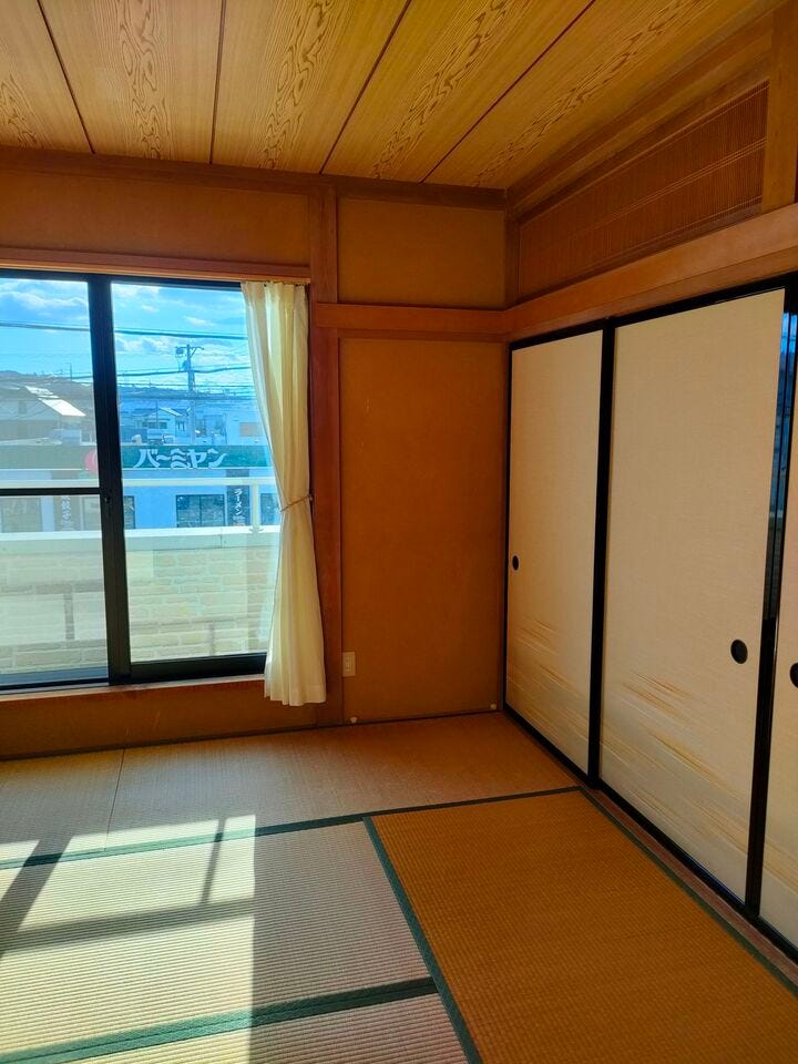 2F約8帖和室・・・畳はフローリングに比べて柔らかいので、気軽に座ったり、寝転んだりできるのも嬉しいポイントですね(^^♪