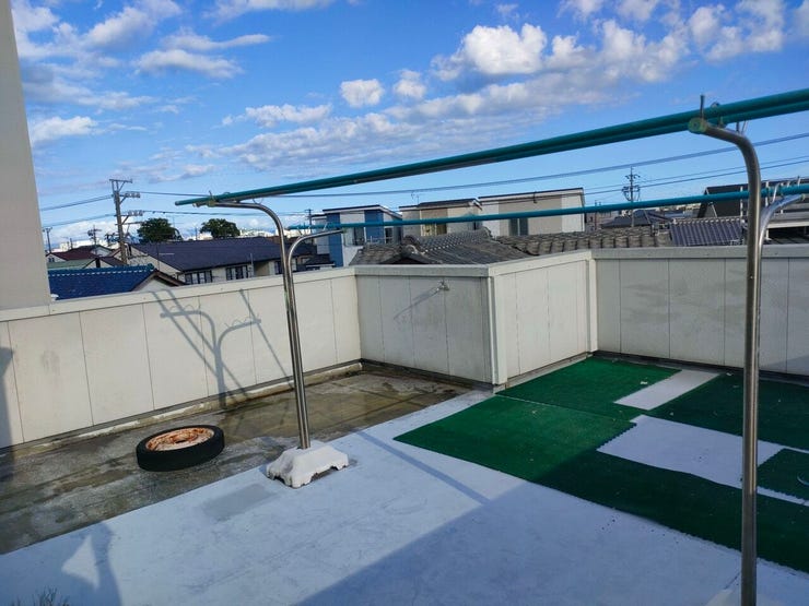 周りを見下ろせるくらいの高さがあるので、プライベート空間が楽しめます◎お子様がいれば、プールや流しそうめんと、屋外ならではのアクティビティを自宅で楽しめるでしょう(^O^)
